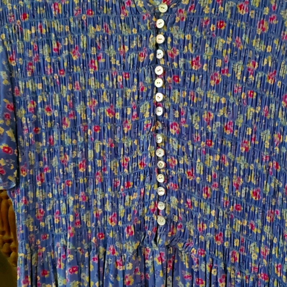 EUC- Beautiful multi colored dress